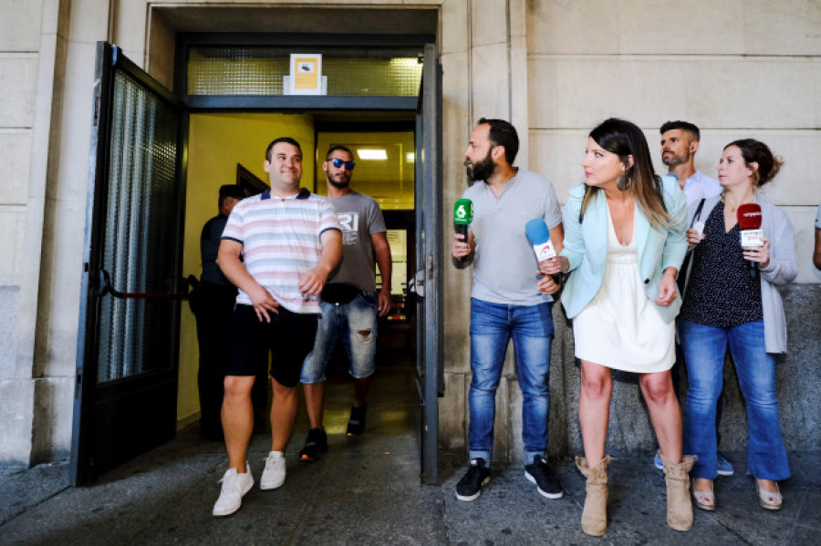 El Tribunal Superior de Navarra confirma la rebaja de un año a dos condenados de la Manada
