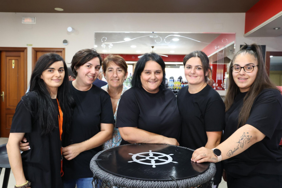 El café bar Antoxo vuelve a abrir sus puertas en Coristanco