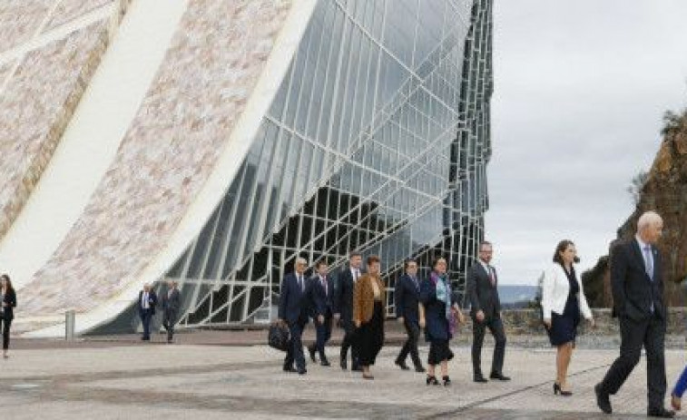 Bruselas pide a los 27 que mantengan el 