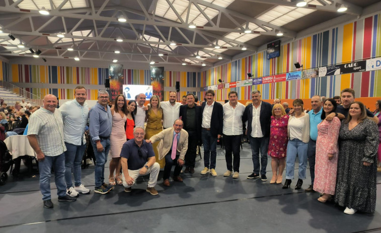 Emotivo y concurridísimo homenaje a José Manuel Pequeño Castro