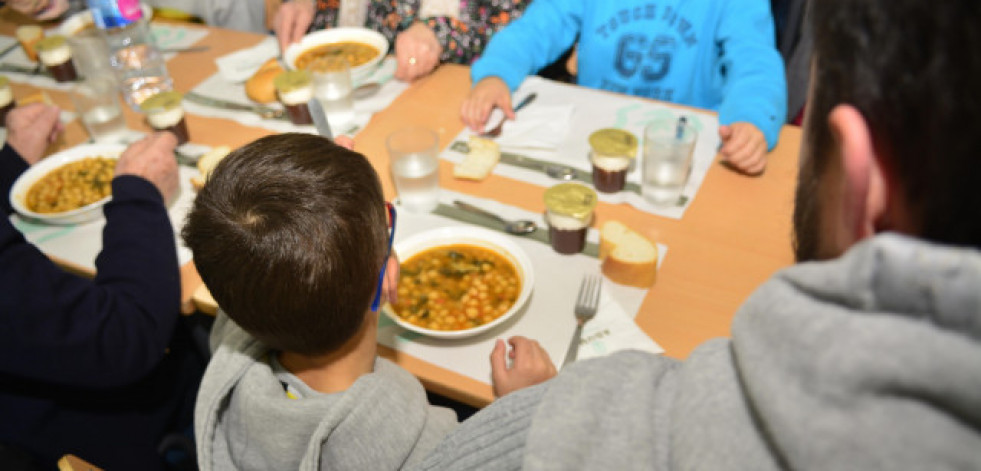 Consumo limitará a una vez al mes los platos precocinados como rebozados y croquetas en los comedores escolares