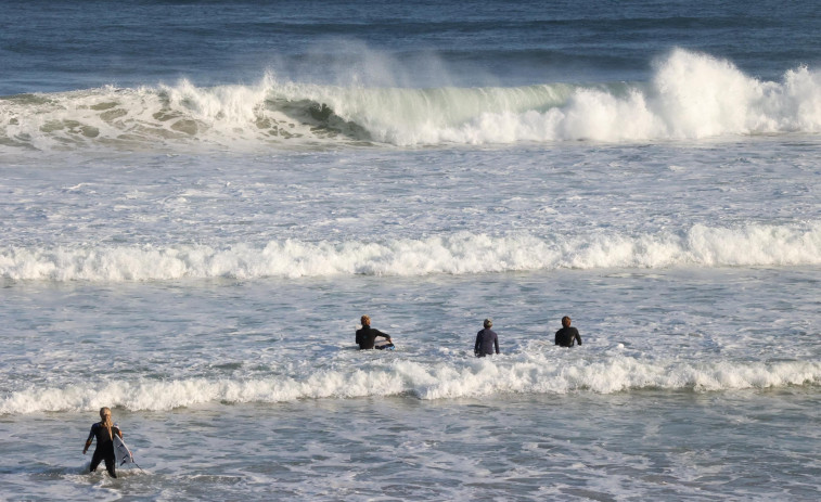 Razo acoge el Open Gallego de surf