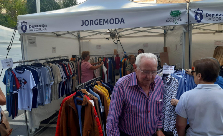 Comprar en el comercio local  de Carballo tendrá premio del 21 al 28 de este mes