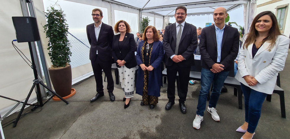 La fibra óptica ultrarrápida llega  hasta el faro de Fisterra