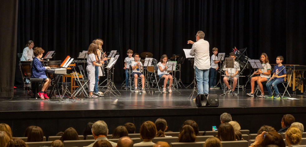 La Escuela de Música Municipal de Cee da por iniciado un nuevo curso académico en octubre