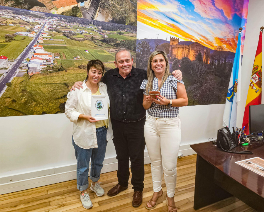 El Concello de Vimianzo recibe al presidente de la Asociación Benéfica Cultural de Corcubión