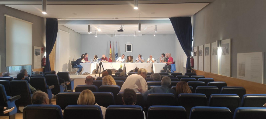 PP y PSOE de Fisterra rechazan por tercera vez el sueldo de la alcaldesa