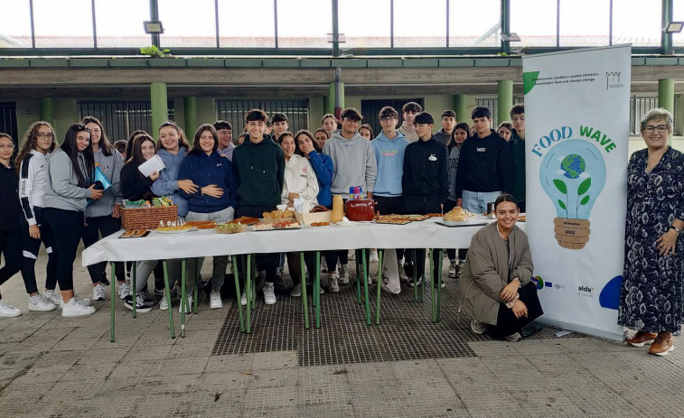 Filloas y petiscos de otoño para celebrar el Día de la Alimentación en Vimianzo