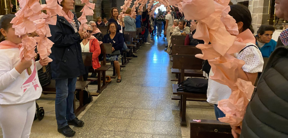Danza Rosa contra el cáncer en Camariñas