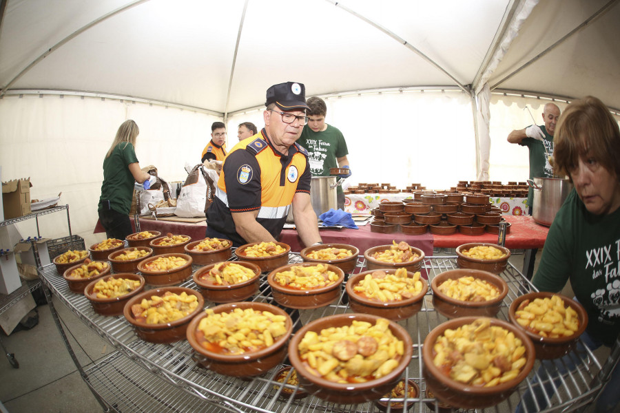 Ponteceso celebra la Feira das Fabas el día 28