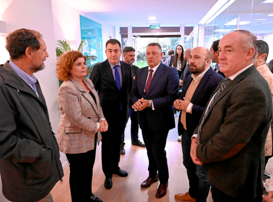 Román Rodríguez inaugura el Campus Ef Salud, un nuevo centro de FP sanitaria puntero en tecnología