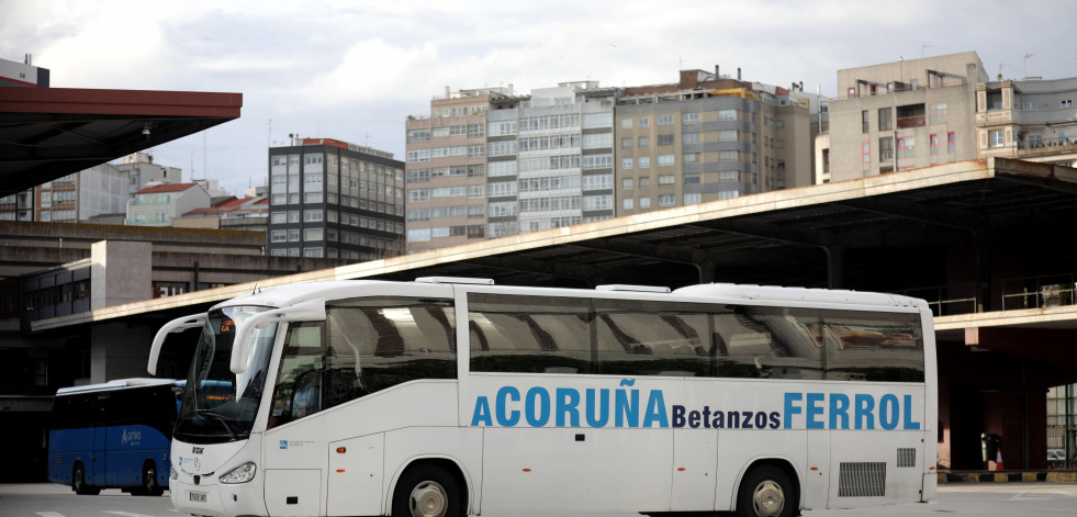 Esta son las frecuencias de autobús que refuerza la Xunta en las fiestas en A Laracha y Bértoa