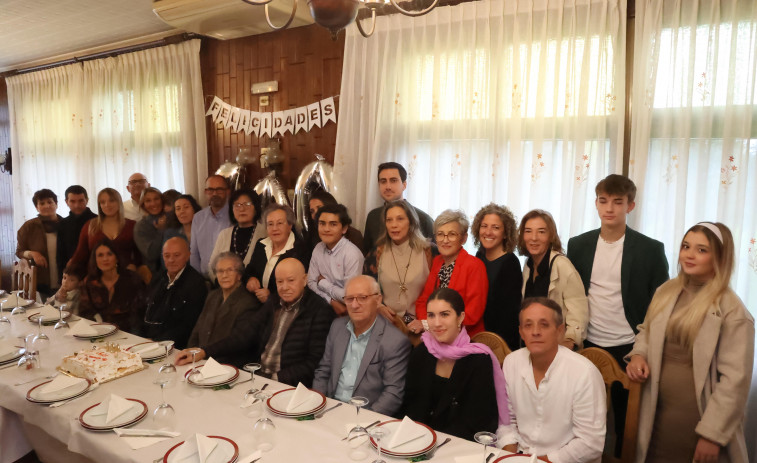 Florinda Ferreiro Fariña cumple 100 años rebosante de salud y entre el cariño de los suyos