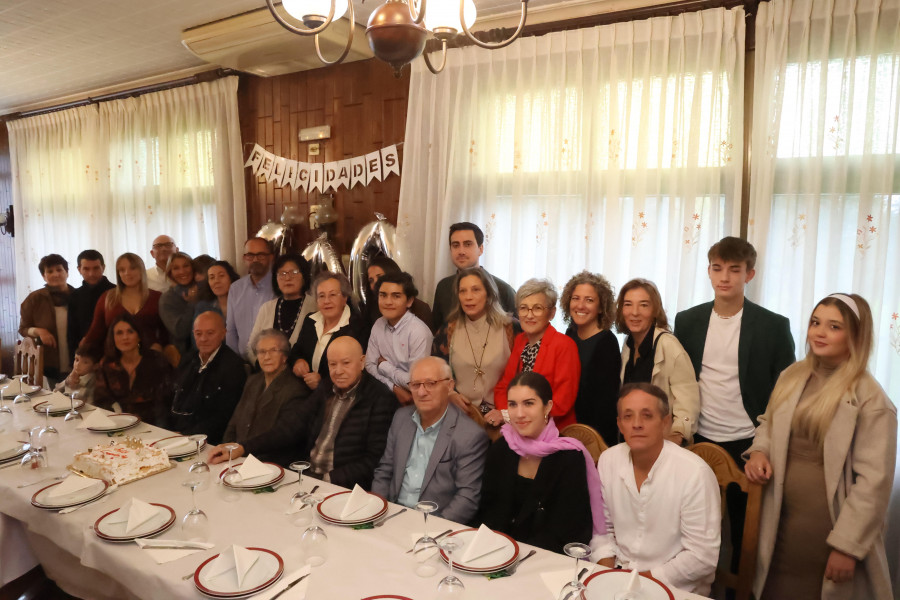 Florinda Ferreiro Fariña cumple 100 años rebosante de salud y entre el cariño de los suyos