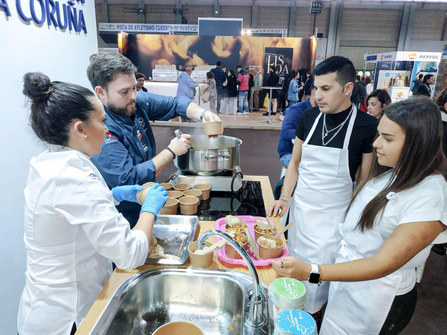 Callos y pinchos irmandiños abren boca en Xantar