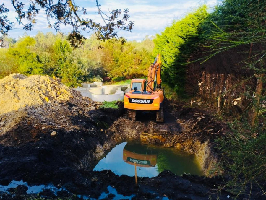 Muxía retoma la ejecución de las obras de  la depuradora y saneamiento de Trasufre