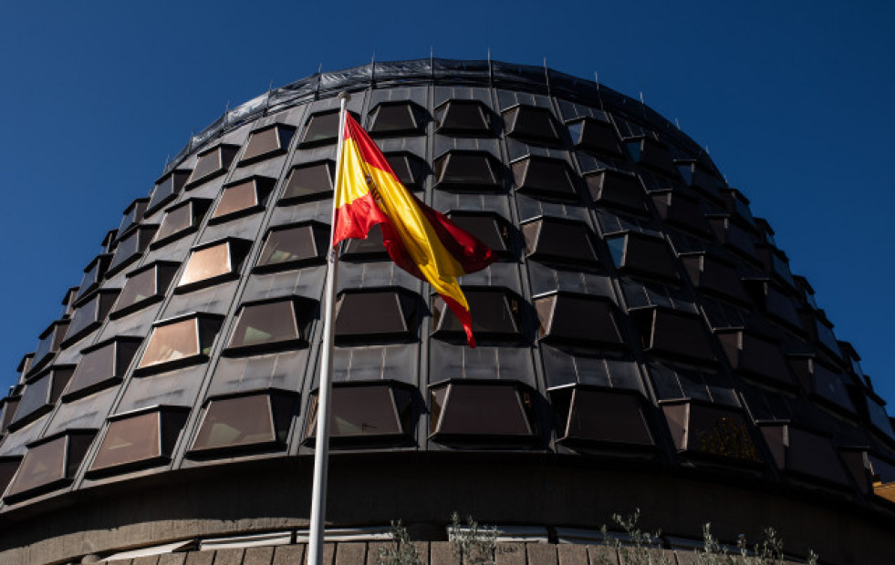 El Constitucional rechaza el recurso de Ayuso y avala el impuesto a las grandes fortunas