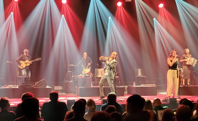 Gran noche con Carlos Núñez y  el grupo costeiro Galiza Celta