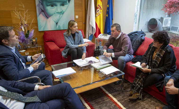 Xunta y Concello estudian la posibilidad de dotar a Ponteceso de una o dos casas del mayor