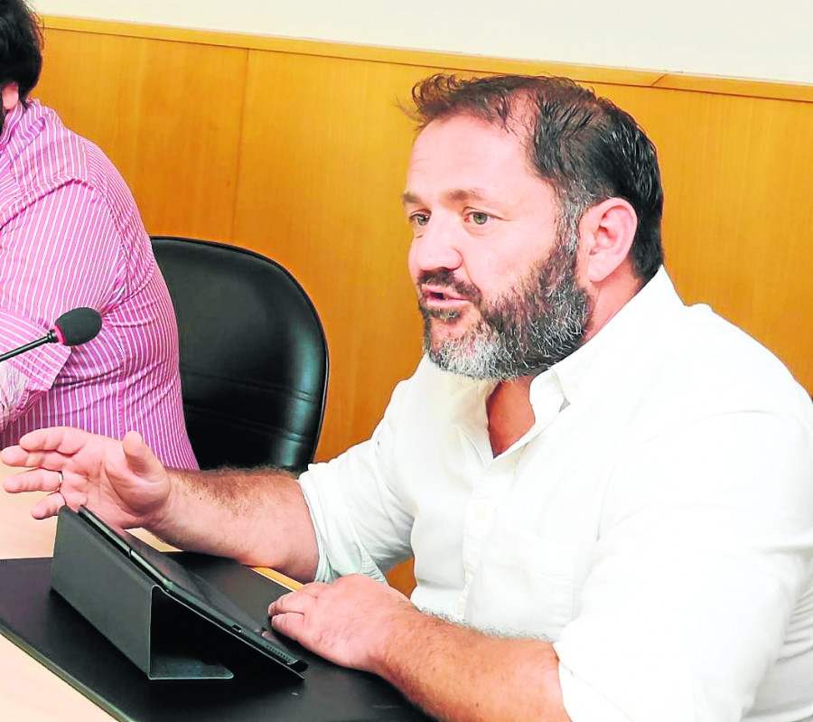 El PSOE tilda de "electoralismo"  la promesa de casas del mayor en Ponteceso
