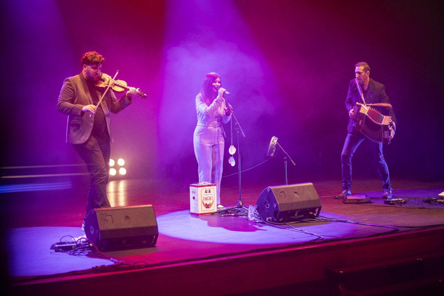 Verónica Codesal lleva su música a Carballo