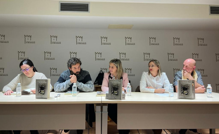 Carme Toba presenta en Vimianzo su obra sobre la apicultura en la Costa da Morte
