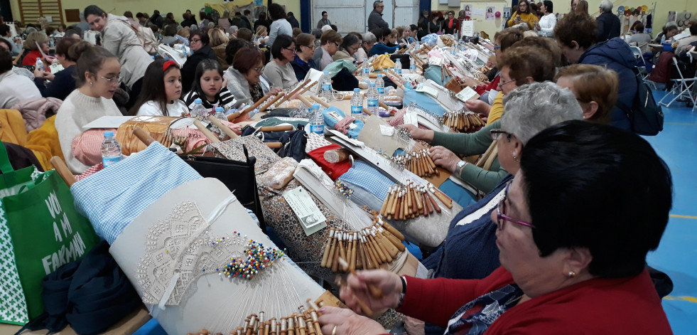 Vimianzo celebra su Xuntanza Palilleira en el pabellón del IES