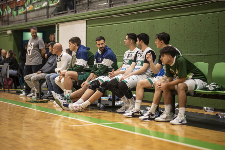 Un Basket Xiria plagado de bajas se queda sin fuelle en la segunda parte