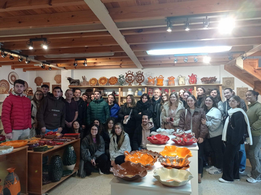 Alumnos de Turismo de la UDC visitan la Costa da Morte para conocer su gestión