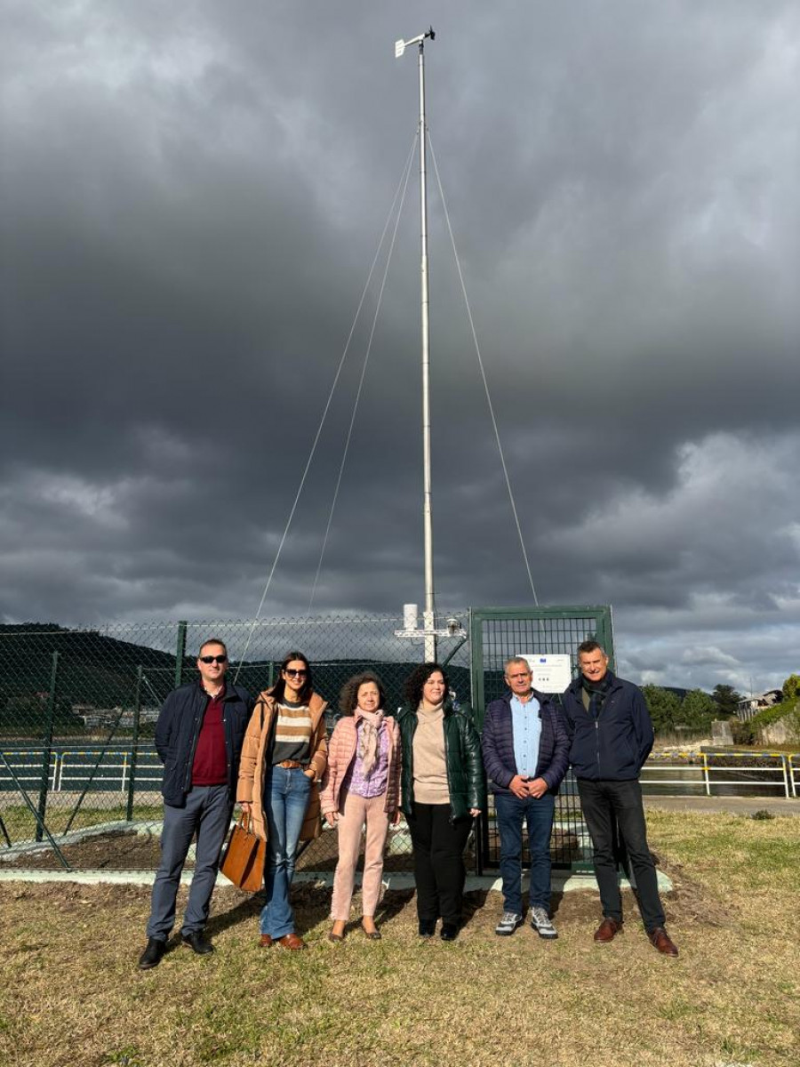 El puerto de Brens estrena estación meteorológica