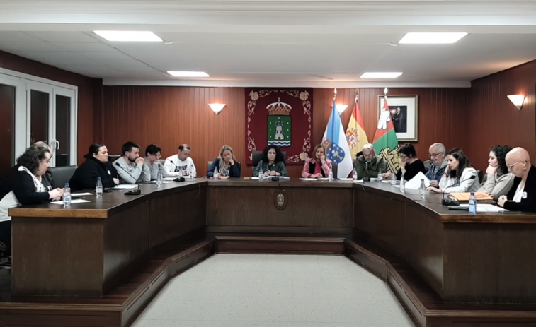 El Gobierno de Cee aprueba en solitario el presupuesto, de más de 7,6 millones