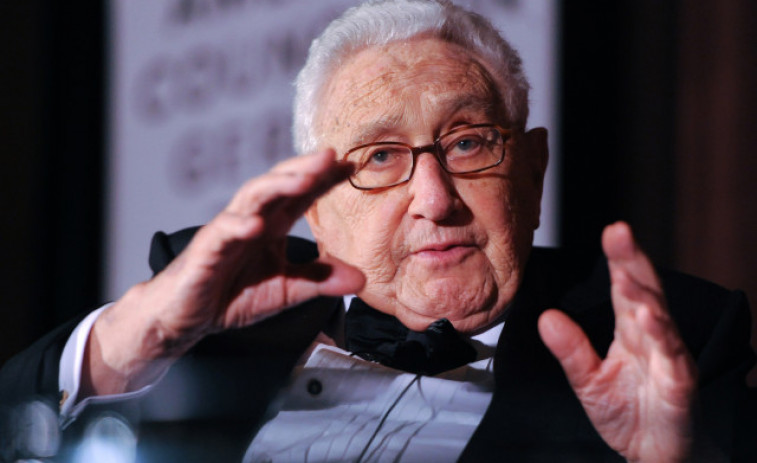 Fallece Kissinger, el mito roto de la diplomacia