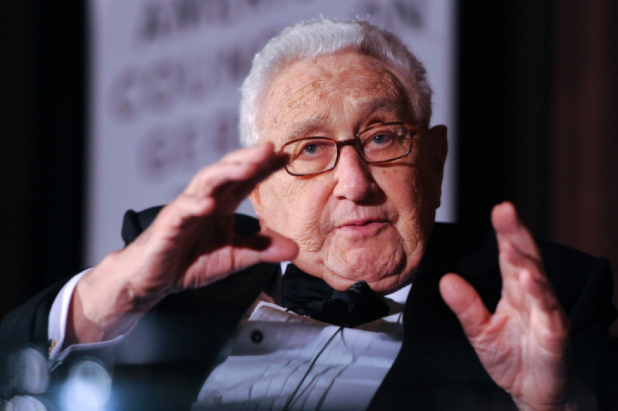 Fallece Kissinger, el mito roto de la diplomacia