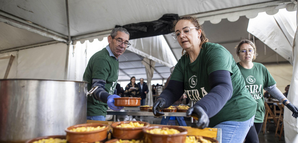 Ponteceso promociona el comercio con las 