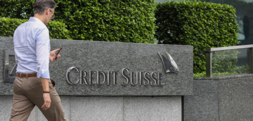Los bancos UBS y Credit Suisse inician oficialmente su proceso de fusión
