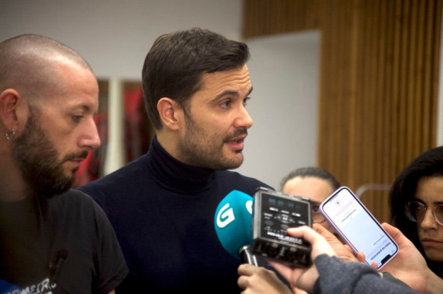 Rotas las conversaciones con Podemos, Sumar negocia con EU-IU para las gallegas