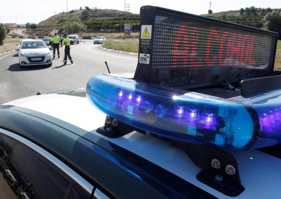 Interceptado en Santa Comba el conductor de un camión que cuadruplicaba la tasa máxima de alcoholemia