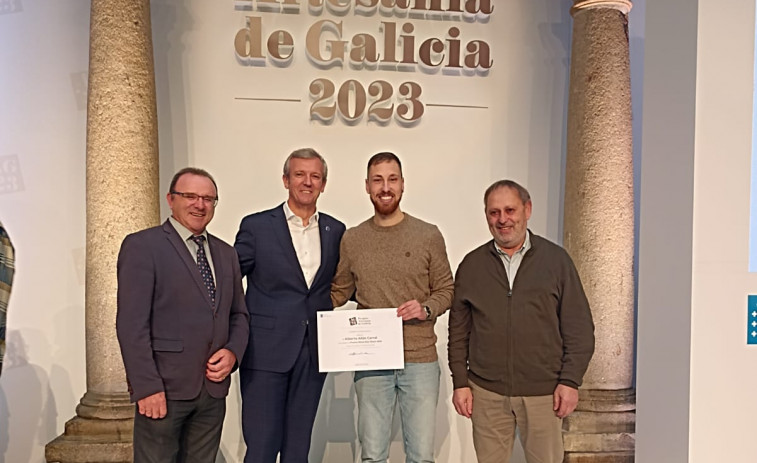 El oleiro  de Buño Alberto Añón obtiene el Premio Bolsa 2023
