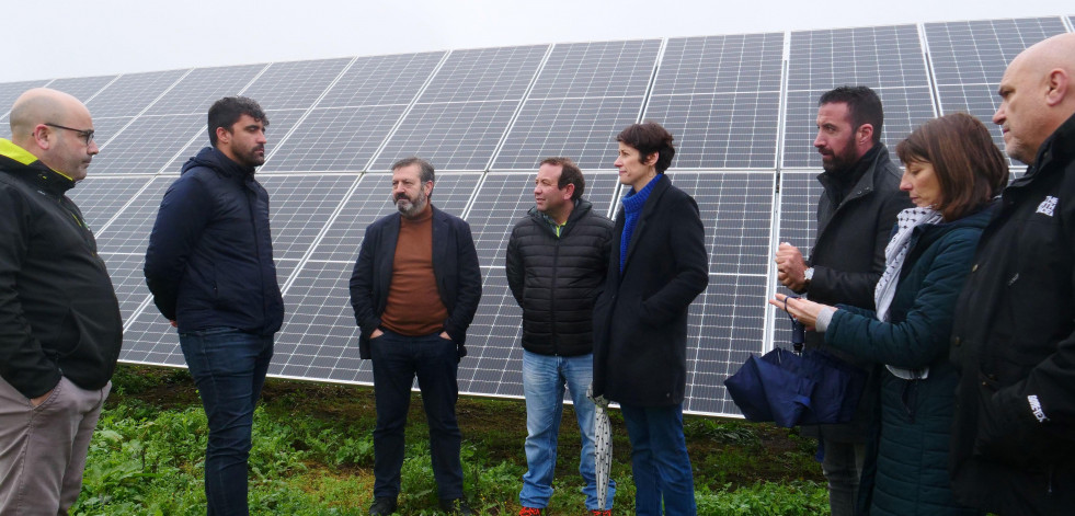 Pontón compromete en Mazaricos un nuevo modelo energético  que impulse el autoconsumo