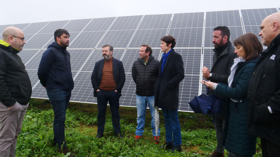 Pontón compromete en Mazaricos un nuevo modelo energético  que impulse el autoconsumo