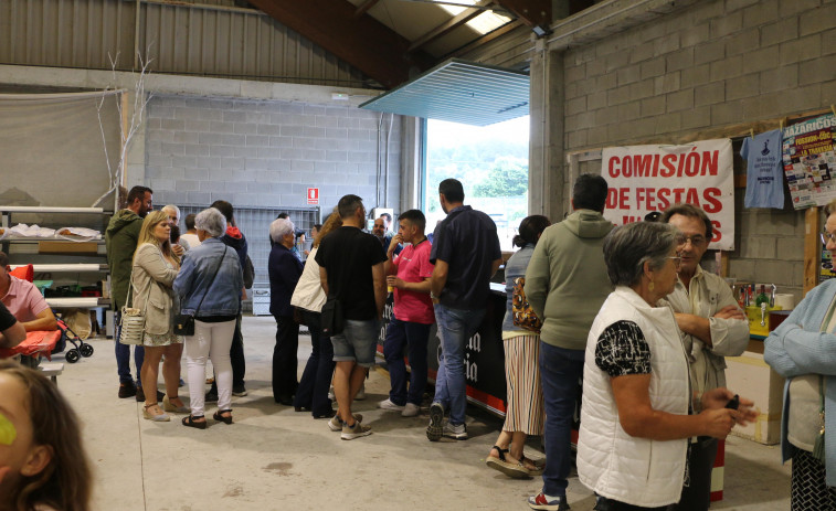 Mazaricos inicia una campaña de promoción en los comercios locales