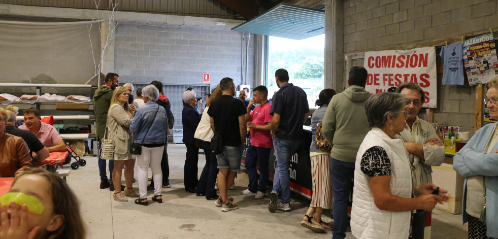 Mazaricos inicia una campaña de promoción en los comercios locales