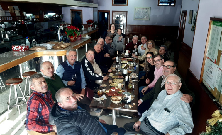 El larachés Moncho Veiga celebra sus 80 años