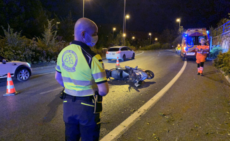 La DGT obligará a los motoristas a usar casco integral o modular y guantes en carretera