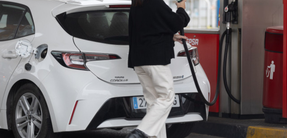 Los carburantes empiezan 2024 con sus primeras subidas en tres meses
