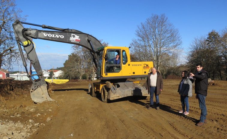 Empiezan las obras de la nueva pista polideportiva de Paiosaco