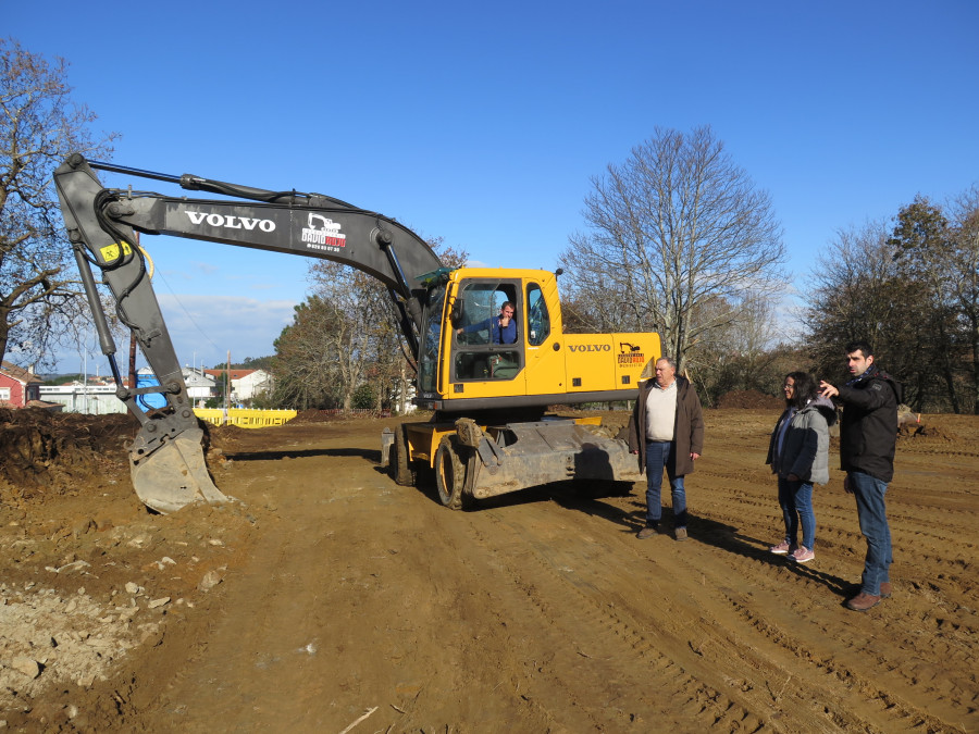 Empiezan las obras de la nueva pista polideportiva de Paiosaco