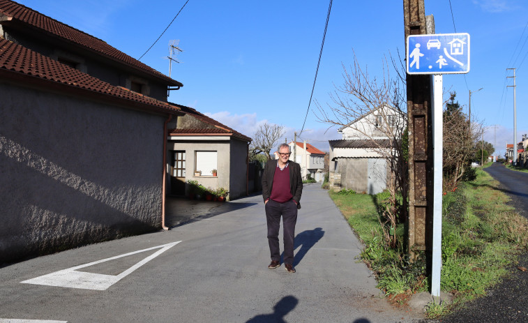 Llegan a su fin los trabajos de pavimentación de calles interiores en Vivente y Arnados