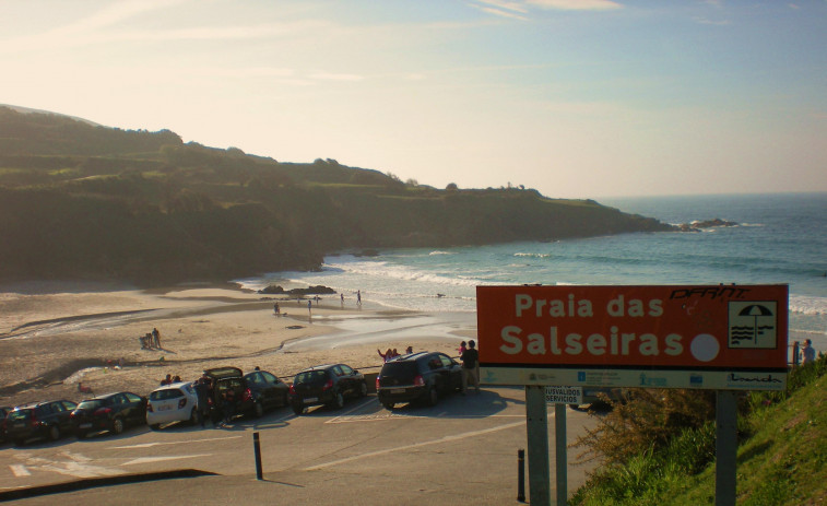 Los concellos de la Costa da Morte recibirán 234.000 euros para la limpieza de playas