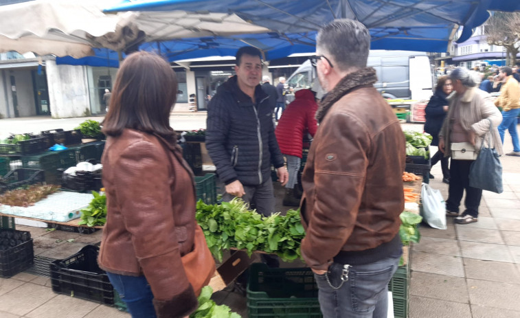 Los ingredientes para cocidos y caldos, protagonistas en las ferias de este domingo